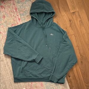 ALO Green Accolade Sweatshirt